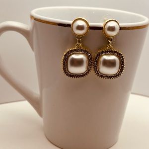 Fashion jewelry earrings for women faux diamond white color